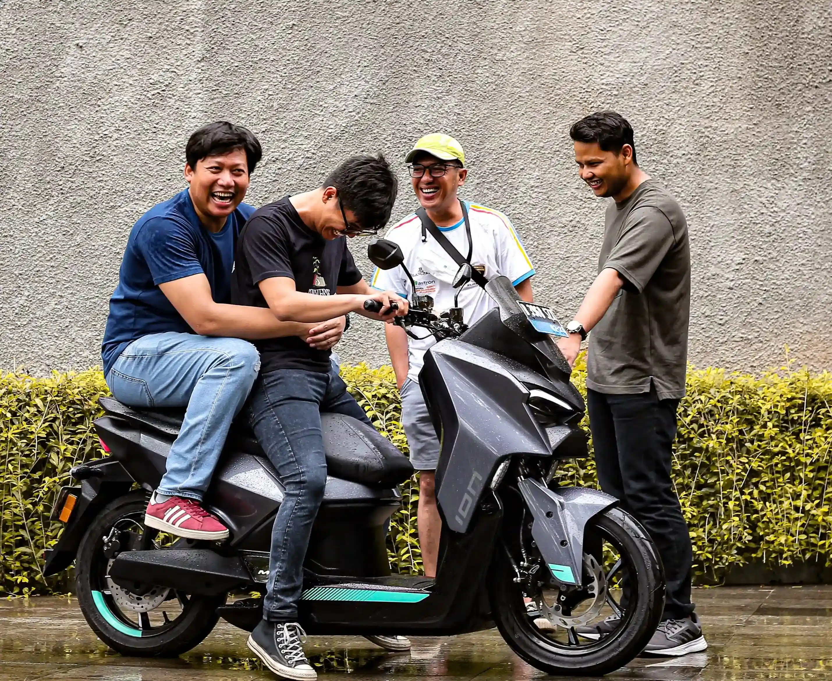 Group with bike